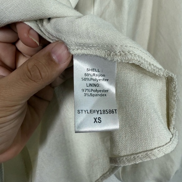 Pomander Place Tuckernuck Pippa Puff Sleeves Blouse Size XS - Picture 10 of 11